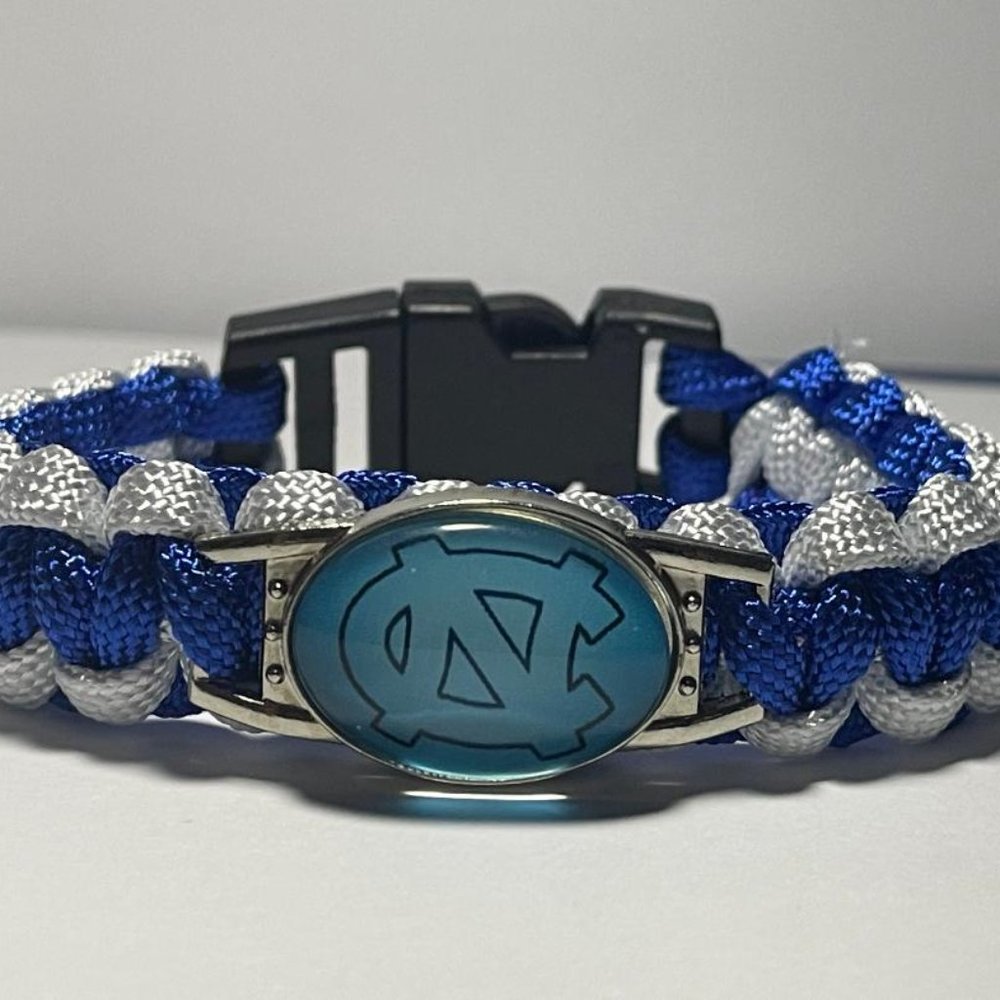 North Carolina Tar Heels NCAA Paracord Bracelet NEW